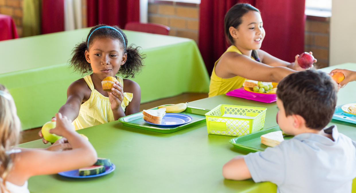 Nutrição Escolar: o que é e por que se especializar no setor?